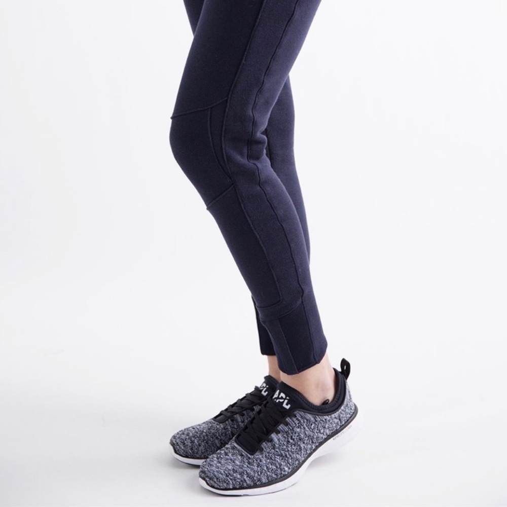 APL Perfect Jogger in grey. Size XS. 100% Japanese cotton terry. - Picture 6 of 9